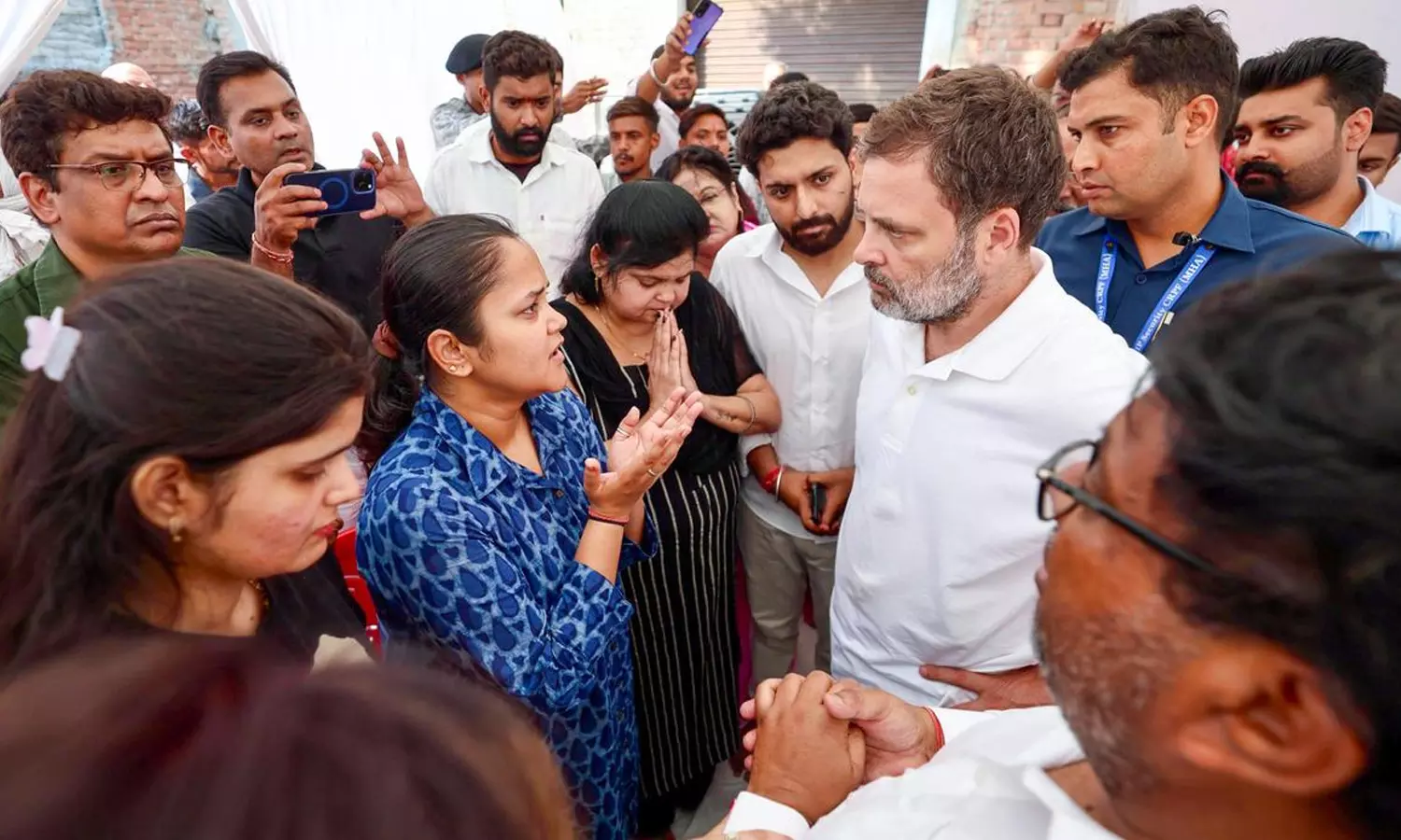 நாளை ஜம்மு- காஷ்மீர் செல்கிறார் ராகுல்காந்தி: பாக்., தாக்குதலில் பாதிக்கப்பட்டவர்களை சந்திக்கிறார் நாளை ஜம்மு- காஷ்மீர் செல்கிறார் ராகுல்காந்தி: பாக்., தாக்குதலில் பாதிக்கப்பட்டவர்களை சந்திக்கிறார்