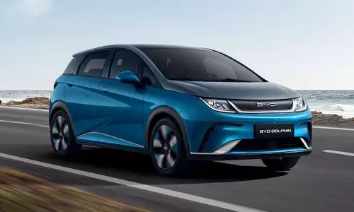 கம்மி பட்ஜெட்டில் புது எலெக்ட்ரிக் ஹேட்ச்பேக் அறிமுகம் செய்த BYD