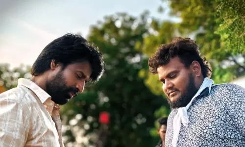 திருட்டுப் பதிவிறக்கம் செய்வது சட்டவிரோதம் மட்டுமல்ல; மனிதநேயத்தையும் கைவிடும் செயல் - சூரி வேதனை