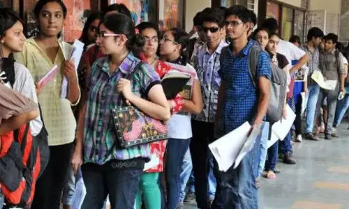 அரசு கலைக் கல்லூரிகளில் 2 லட்சம் மாணவர்கள் விண்ணப்பம்