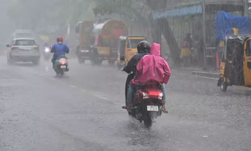 தமிழகத்தில் காலை 10 மணி வரை 7 மாவட்டங்களுக்கு மழை எச்சரிக்கை