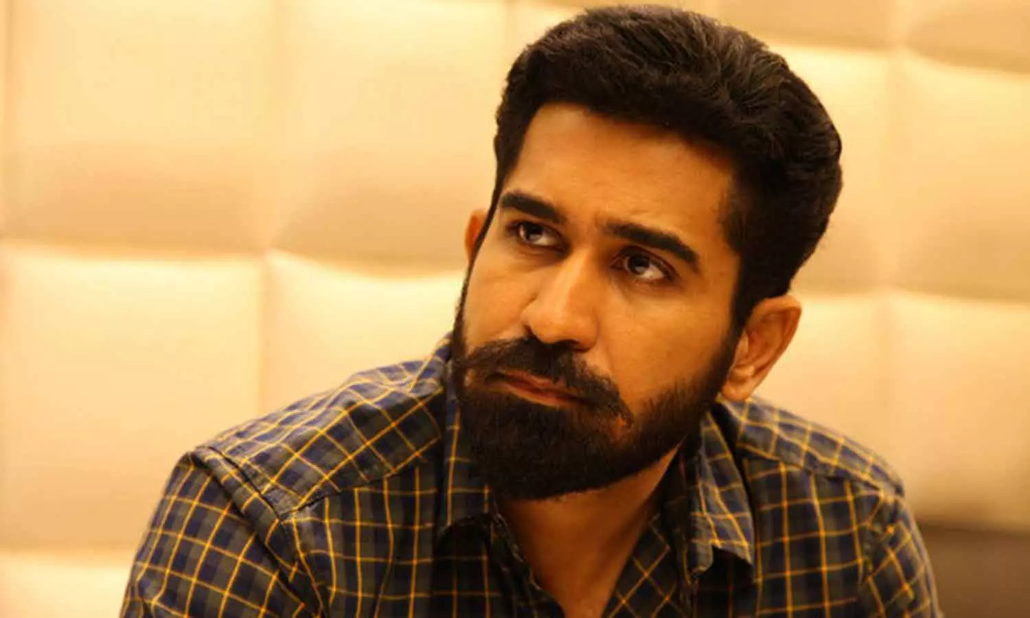 நான் பண்ண தப்ப நீங்க பண்ணிடாதீங்க- இயக்குநர் லியோ ஜான் பால்க்கு அட்வைஸ் செய்த விஜய் ஆண்டனி