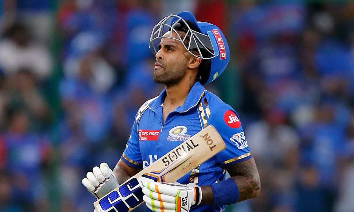 டி20 போட்டியில் புதிய வரலாறு படைத்த சூர்யகுமார் யாதவ் டி20 போட்டியில் புதிய வரலாறு படைத்த சூர்யகுமார் யாதவ்