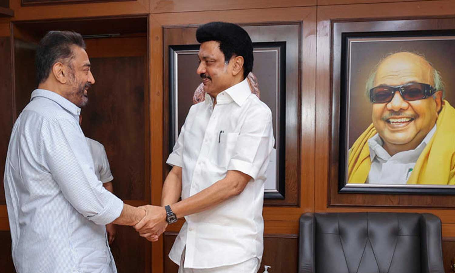 மாநிலங்களவை தேர்தலில் கமல்ஹாசன் போட்டியிடுவார் - மக்கள் நீதி மய்யம் அறிவிப்பு மாநிலங்களவை தேர்தலில் கமல்ஹாசன் போட்டியிடுவார் - மக்கள் நீதி மய்யம் அறிவிப்பு