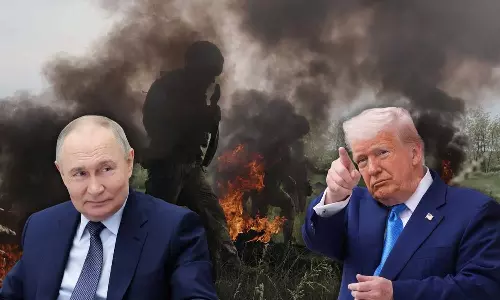 ரஷிய அதிபர் புதின் நெருப்போடு விளையாடுகிறார் - டிரம்ப் எச்சரிக்கை