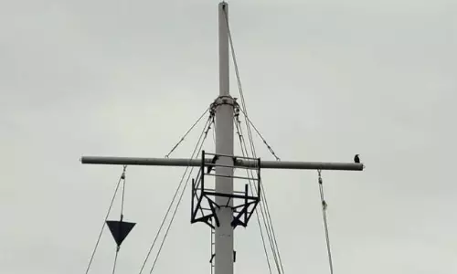 பாம்பன், தூத்துக்குடி துறைமுகங்களில் 3-ம் எண் புயல் எச்சரிக்கை கூண்டு ஏற்றம்