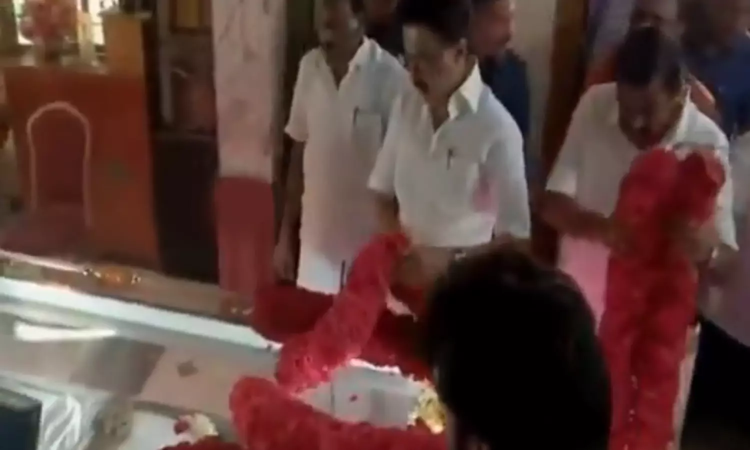 நடிகர் ராஜேஷ் உடலுக்கு முதலமைச்சர் மு.க.ஸ்டாலின் நேரில் அஞ்சலி