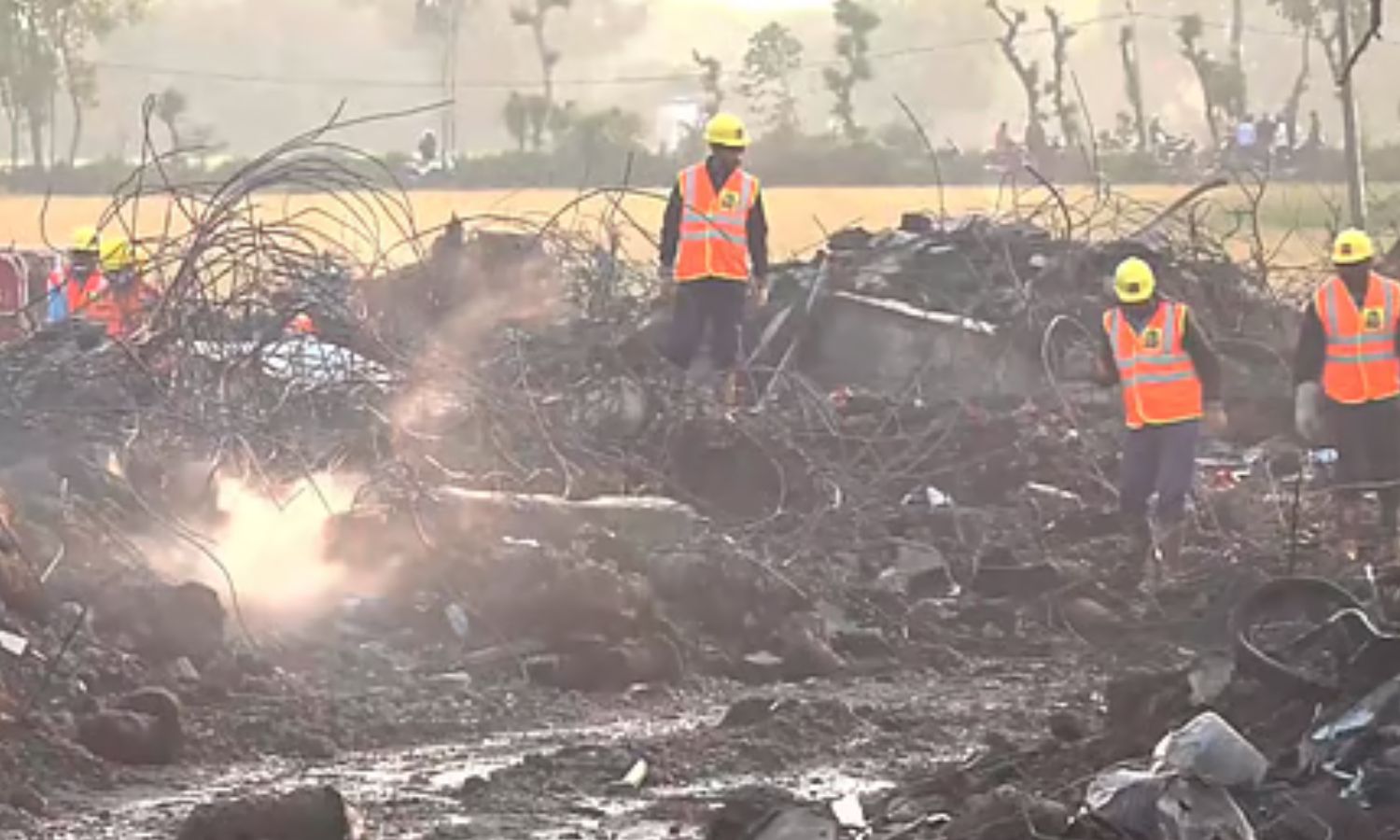 பஞ்சாப் பட்டாசு ஆலையில் பயங்கர வெடிவிபத்து - 5 தொழிலாளர்கள் பலி - 29 பேர் படுகாயம்