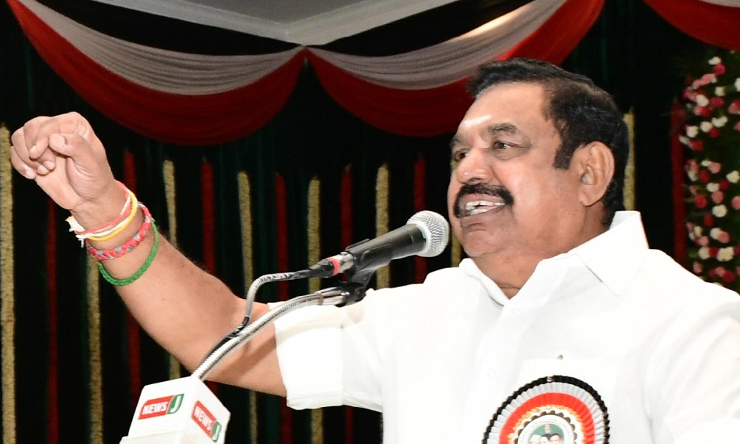 சிவகிரி வயதான தம்பதிகள் படுகொலையில் போலி குற்றவாளிகளை கைது செய்வதா? எடப்பாடி பழனிசாமி கண்டனம்