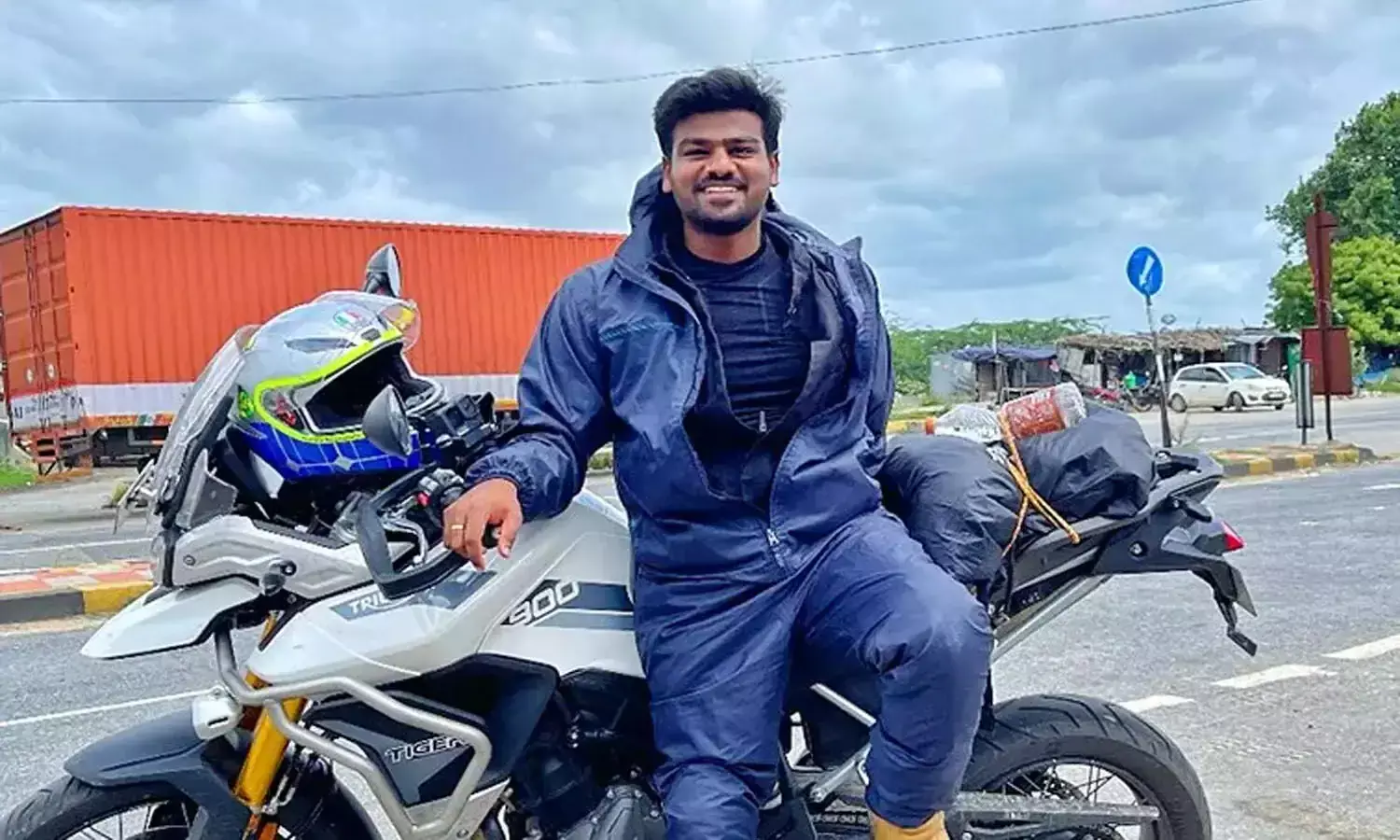 பாகிஸ்தானில் தங்கியிருந்த பிரபல பைக் யூடியூபர் சென்னை விமான நிலையத்தில் கைது பாகிஸ்தானில் தங்கியிருந்த பிரபல பைக் யூடியூபர் சென்னை விமான நிலையத்தில் கைது