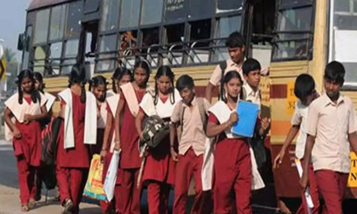 மாணவர்களுக்கு இலவச பஸ் பாஸ்- போக்குவரத்து துறை முக்கிய அறிவிப்பு