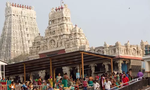 விசாகத் திருவிழா- தூத்துக்குடிக்கு உள்ளூர் விடுமுறை அறிவிப்பு