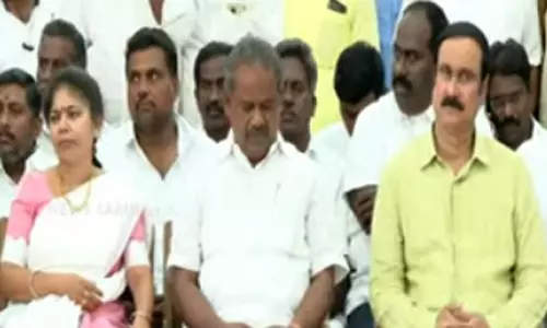 அன்புமணி பக்கம் சாய்ந்த ராமதாஸ் ஆதரவாளர் - ஆலோசனை கூட்டத்தை புறக்கணித்த எம்.எல்.ஏ. அருள்