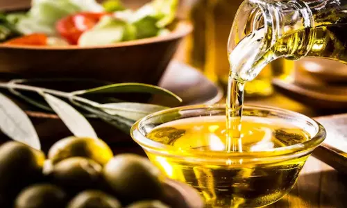 பணவீக்கத்தால் எகிறிய சமையல் எண்ணெய் விலை.. கலால் வரியை குறைத்து மத்திய அரசு ஆறுதல்!