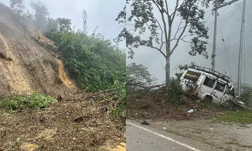 அருணாச்சல பிரதேசத்தில் கனமழை: நிலச்சரிவில் கார் கவிழ்ந்ததில்  7 பேர் உயிரிழப்பு