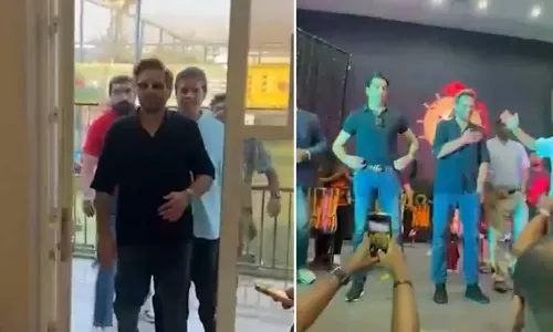 வீடியோ: கேரளா நிகழ்ச்சியில் பாகிஸ்தான் கிரிக்கெட் வீரர் அப்ரிடிக்கு உற்சாக வரவேற்பு: வலுக்கும் கண்டனம்