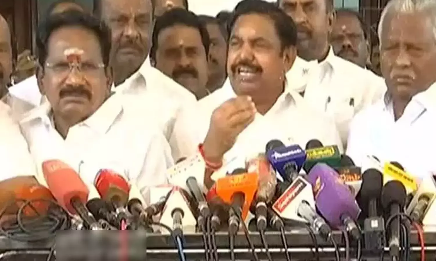 அ.தி.மு.க. யாருக்கும் துரோகம் செய்யவில்லை- எடப்பாடி பழனிசாமி