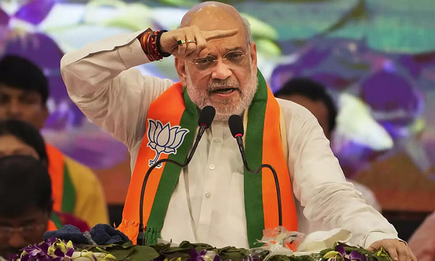 வாக்கு வங்கிக்காக அனைத்தையும் எதிர்க்கிறார்: மம்தாவை தாக்கிய அமித்ஷா வாக்கு வங்கிக்காக அனைத்தையும் எதிர்க்கிறார்: மம்தாவை தாக்கிய அமித்ஷா