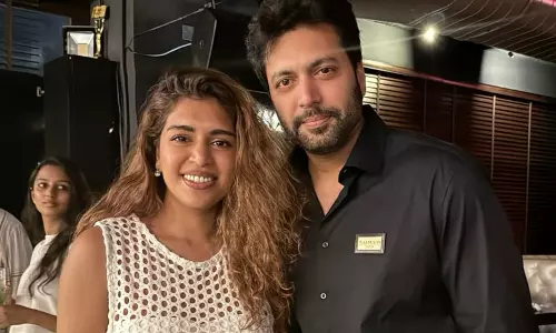 சர்ச்சைக்கு நடுவில் ஜாலியாக சுற்றும் ரவி மோகன் - கெனிஷா ஜோடி