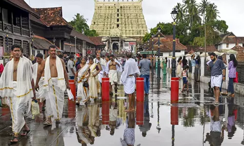 திருவனந்தபுரம் பத்மநாப சுவாமி கோவிலில் 270 ஆண்டுகளுக்கு பிறகு மகா கும்பாபிஷேகம்
