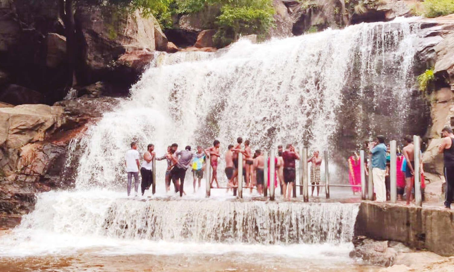 பஞ்சலிங்க அருவியில் குளிக்க அனுமதி - சுற்றுலாப் பயணிகள் மகிழ்ச்சி