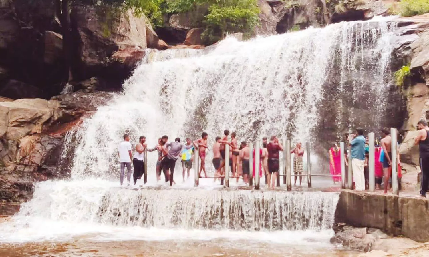 பஞ்சலிங்க அருவியில் குளிக்க அனுமதி - சுற்றுலாப் பயணிகள் மகிழ்ச்சி