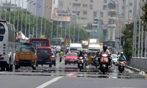 சென்னை மக்களை இன்று வறுத்தெடுத்த கொடூர வெயில்