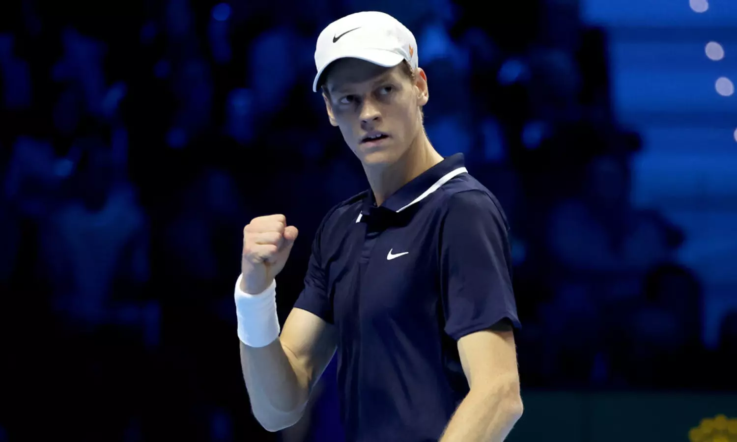 பிரெஞ்சு ஓபன் டென்னிஸ்: நம்பர் 1 வீரர் அரையிறுதிக்கு முன்னேற்றம்