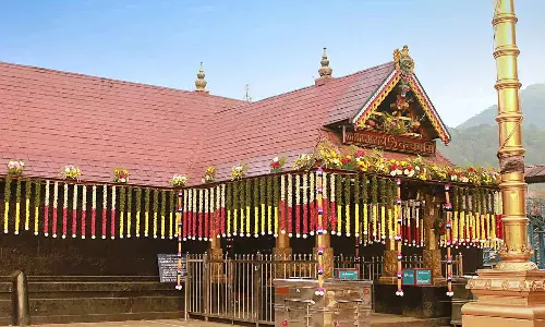 பிரதிஷ்டைதினத்தையொட்டி சபரிமலை கோவில் நடை திறப்பு