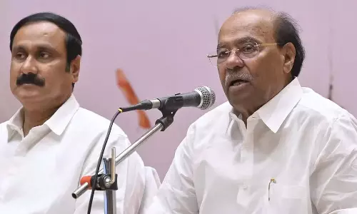 மோதல் முடிவுக்கு வருமா?- ராமதாஸை சந்தித்தார் அன்புமணி