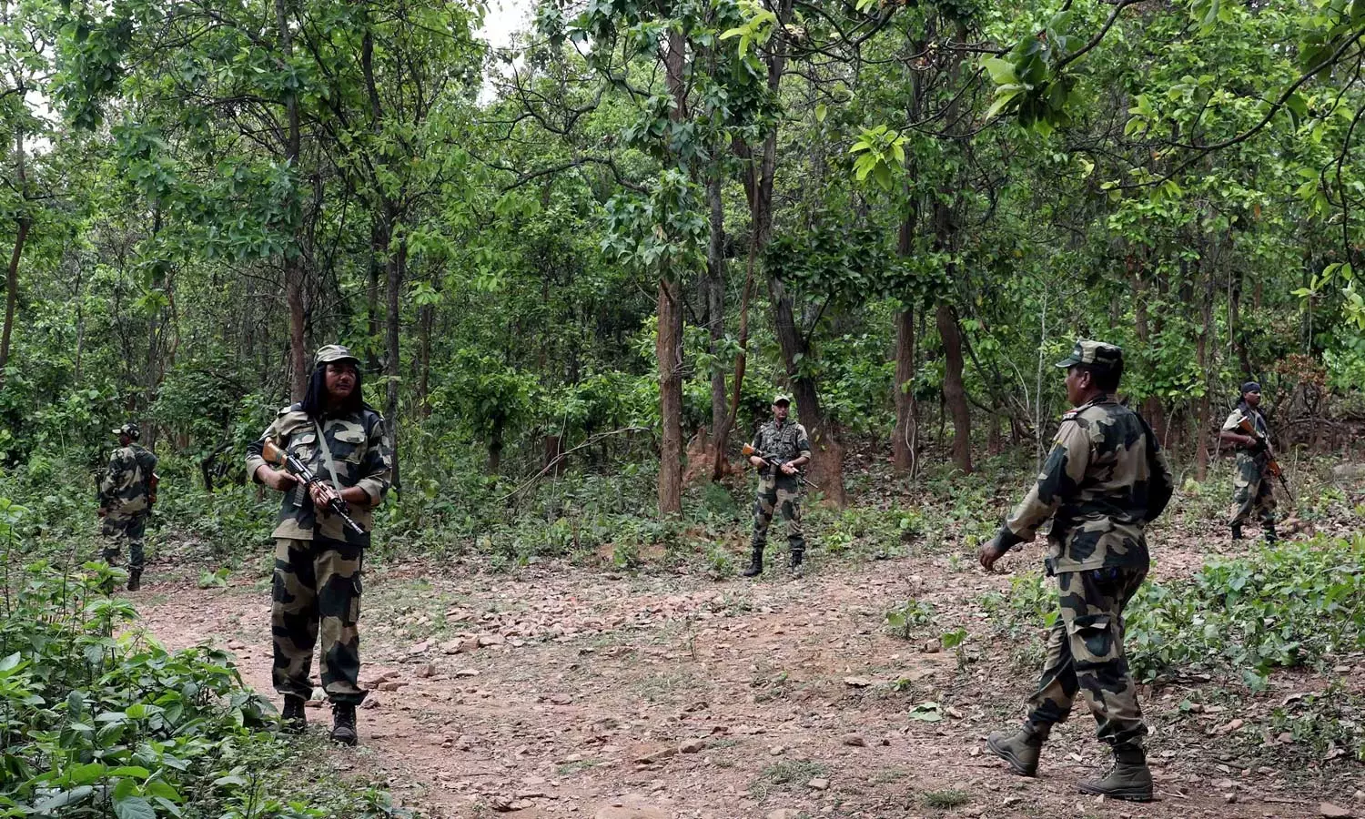 சத்தீஸ்கரில் என்கவுண்டர்: 5 நக்சலைட்டுகள் சுட்டுக்கொலை