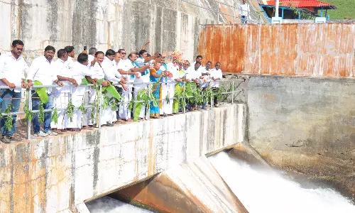 உடுமலை அமராவதி அணையில் இருந்து தண்ணீர் திறப்பு - விவசாயிகள் மகிழ்ச்சி