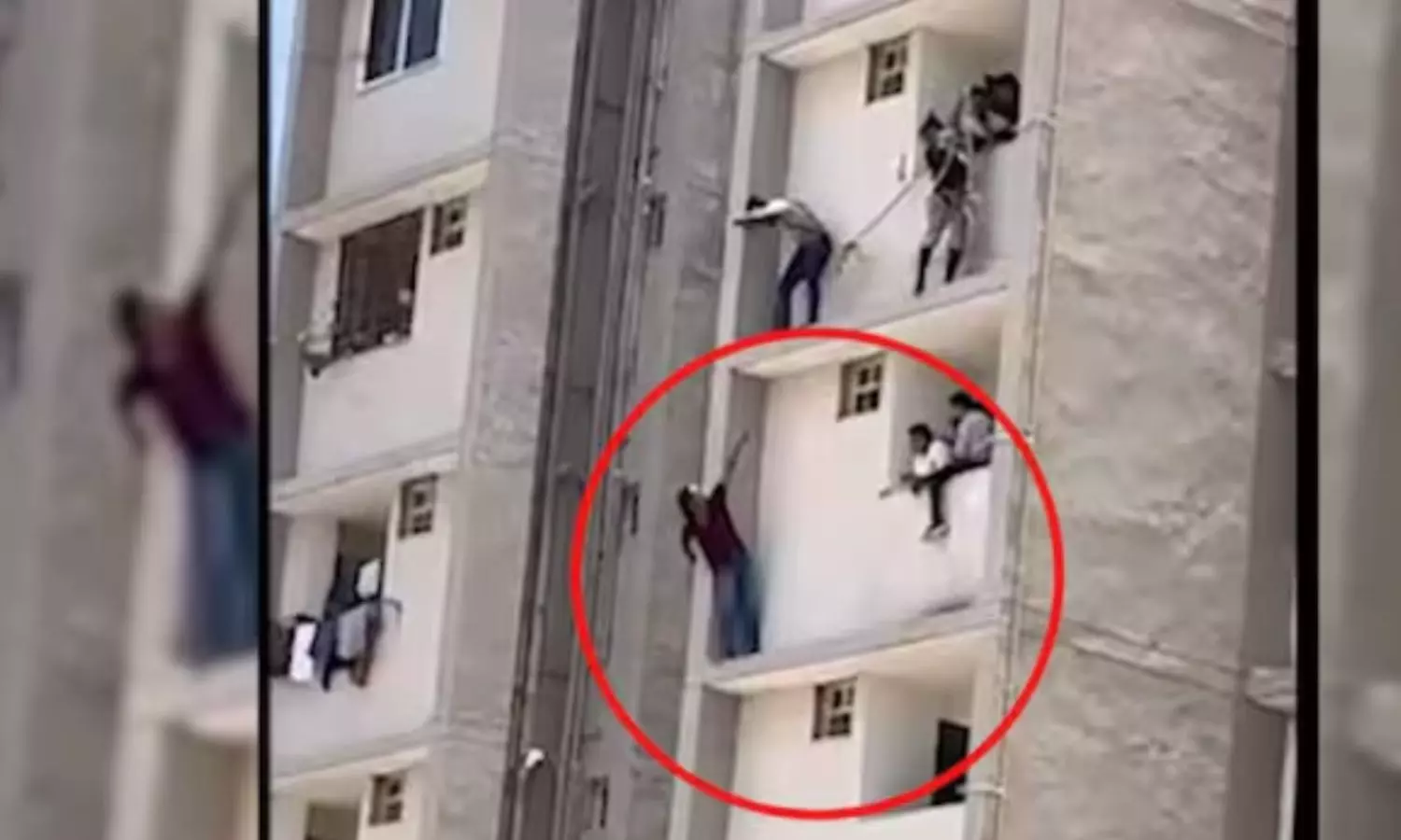 VIDEO: சரணடைவதை விட சாவதே மேல்.. 5வது மாடி விளிம்பில் நின்று அடம்பிடித்த குற்றவாளி - திணறிய போலீஸ்