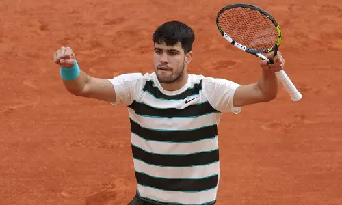 பிரெஞ்சு ஓபன்: பரபரப்பான ஆட்டத்தில் சின்னரை வீழ்த்தி சாம்பியன் பட்டம் வென்றார் அல்காரஸ்