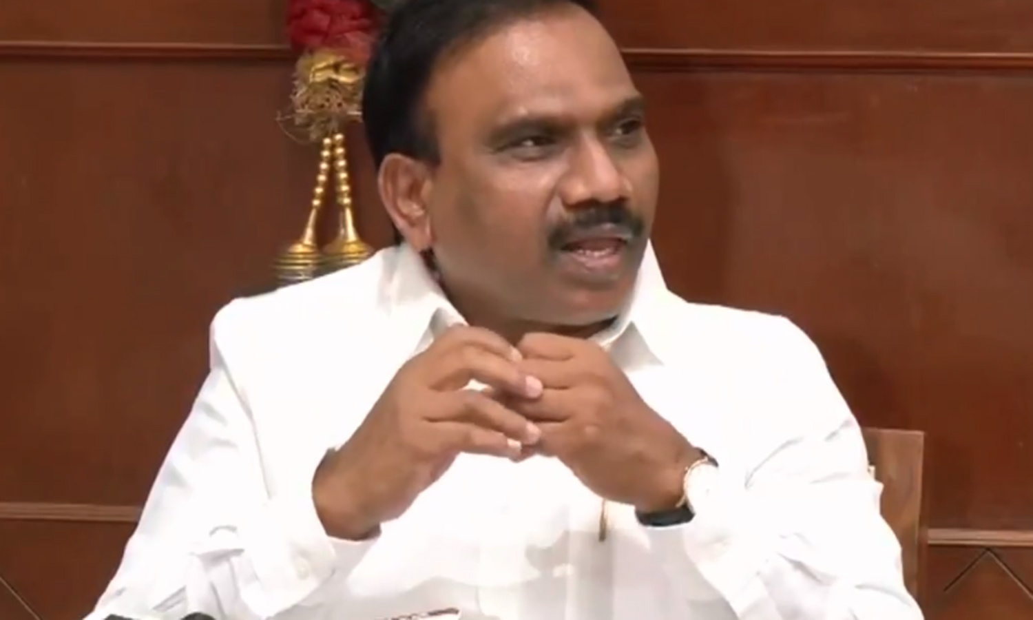 தி.மு.க.வை பார்த்து அமித்ஷாவுக்கு தான் ஷாக் அடிக்கிறது - ஆ.ராசா