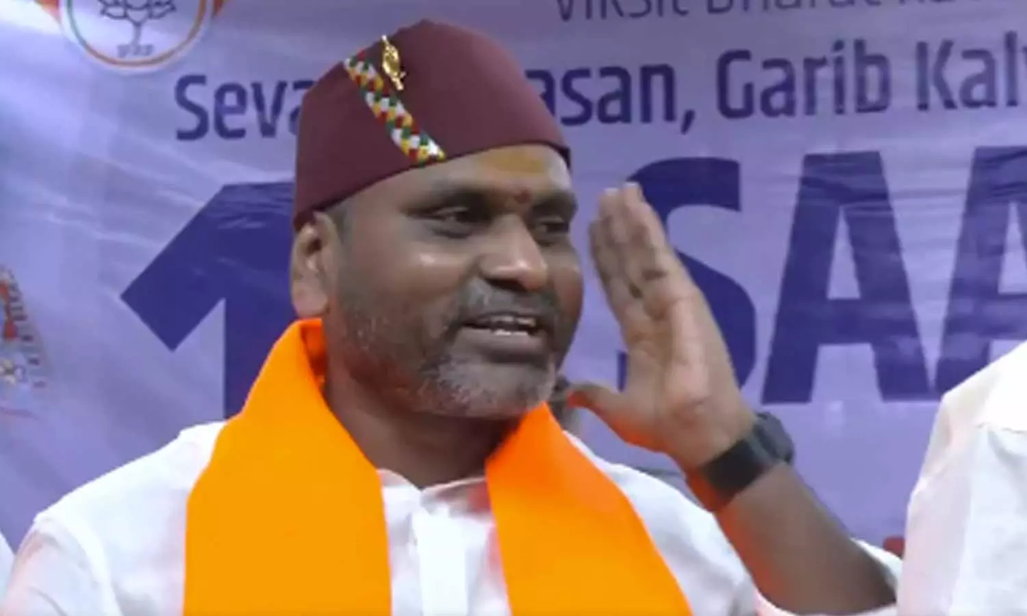 தான் அணிந்துள்ள தொப்பி குறித்து இணையமைச்சர் எல்.முருகன் சுவாரஸ்ய தகவல்