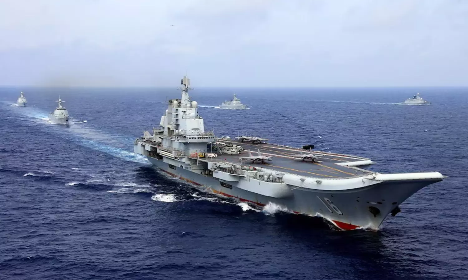 முதல் முறையாக பசிபிக் பெருங்கடலில்  சீன விமானம் தாங்கிக் கப்பல்கள் - ஜப்பான் கவலை