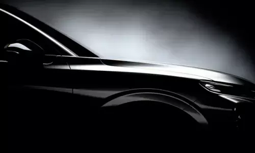 அதிரடி மாற்றங்களுடன் வெளியீட்டுக்கு ரெடியாகும் முற்றிலும் புதிய ஆடி Q3