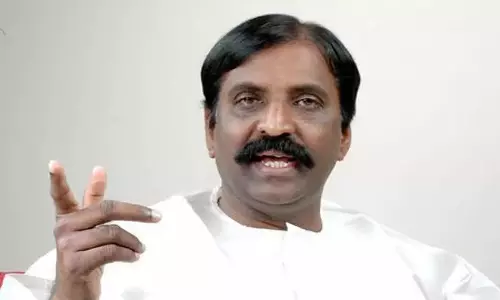 அகமதாபாத் விமான விபத்து: கவிஞர் வைரமுத்து வேதனை