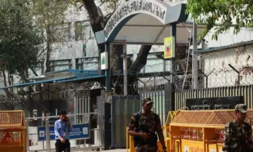 ரூ.2,100 கோடி மதுபான ஊழல்: காங்கிரஸ் கட்சி அலுவலகம் உள்ளிட்ட சொத்துக்கள் முடக்கம் - ED அதிரடி!