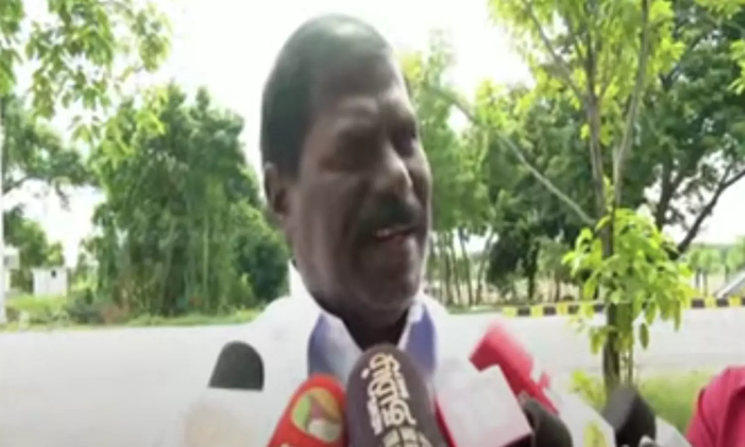 ராமதாசும், அன்புமணியும் மனம் விட்டு பேசினால் சுமூக முடிவு எட்டப்படும் - ஜி.கே.மணி ராமதாசும், அன்புமணியும் மனம் விட்டு பேசினால் சுமூக முடிவு எட்டப்படும் - ஜி.கே.மணி