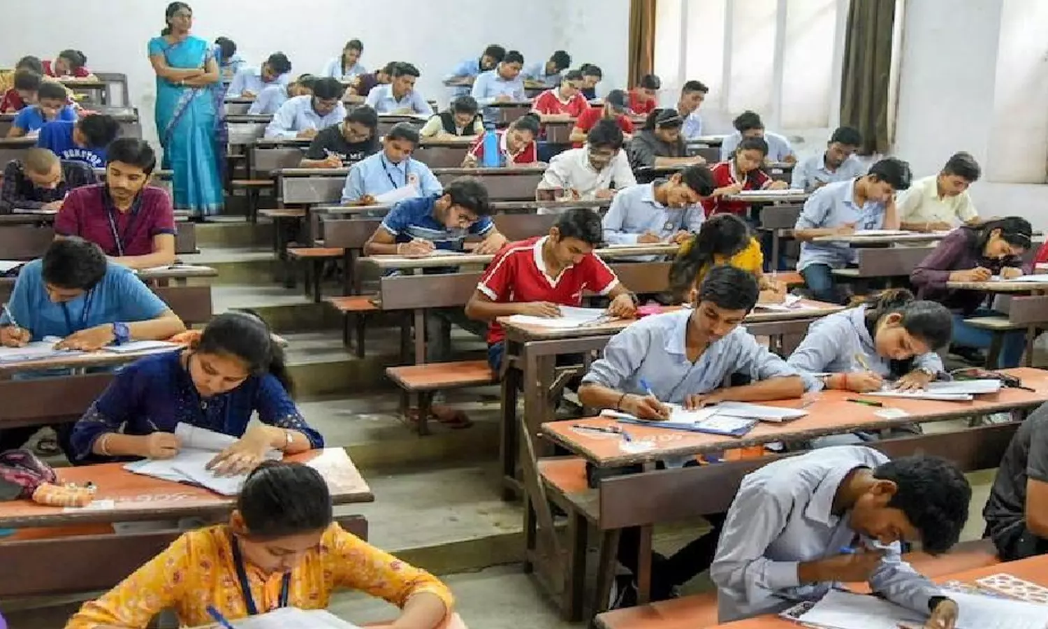 டி.என்.பி.எஸ்.சி. குரூப் 1 தேர்வு: 2.27 லட்சம் பேர் தேர்வு எழுதினர்