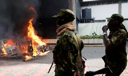 நைஜீரியா: கிராமத்தில் நடந்த துப்பாக்கிச்சூடு தாக்குதலில் 100 பேர் உயிரிழப்பு