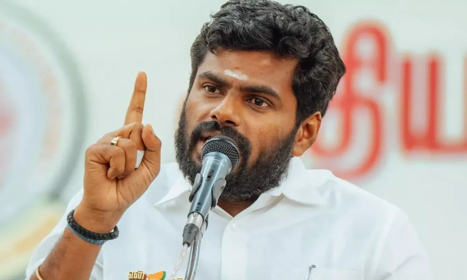 தேர்தல் நேரத்தில் முதலமைச்சர் போட்ட டெல்டாக்காரன் வேஷம் பல் இளிக்கிறது- அண்ணாமலை