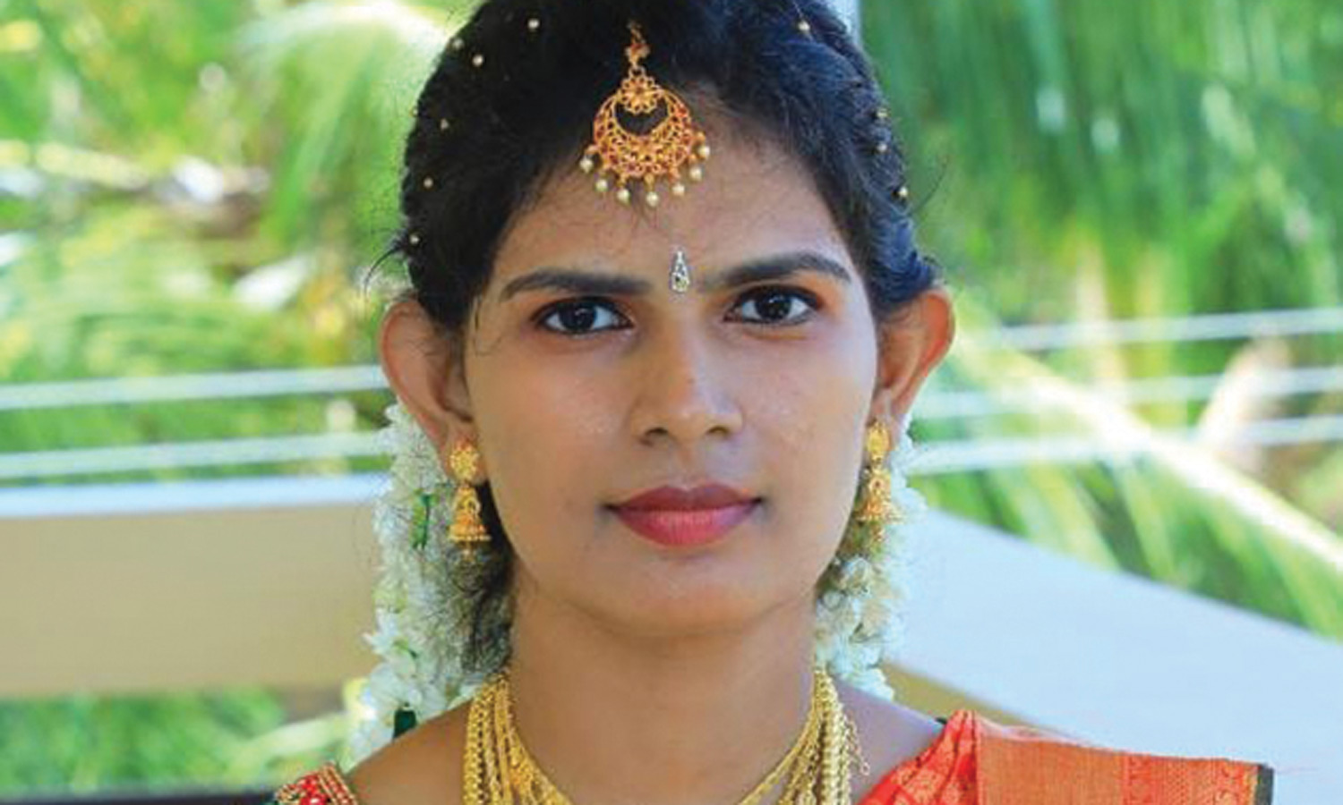 நெல்லை பெண் கொலையில் சாமியார் உள்பட 4 பேர் கும்பல் சிக்கியது எப்படி? - திடுக்கிடும் தகவல்கள் நெல்லை பெண் கொலையில் சாமியார் உள்பட 4 பேர் கும்பல் சிக்கியது எப்படி? - திடுக்கிடும் தகவல்கள்