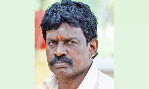 ஆலங்குளம் அருகே பூ வியாபாரி கொலையில் 5 வாலிபர்கள் கைது