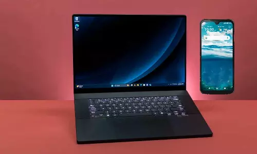 அரசு அதிகாரிகள் லேப்டாப், மொபைல் போன்களை பயன்படுத்த ஈரான் தடை