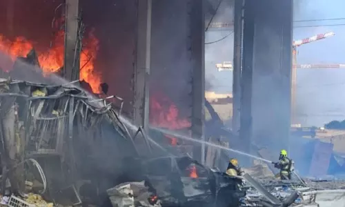 இஸ்ரேலின் மொசாட் உளவுத்துறை தலைமையகம் மீது தாக்குதல்.. புதிய ஏவுகணையை களமிறக்கிய ஈரான்