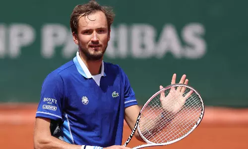 ஹாலே ஓபன் டென்னிஸ்: காலிறுதிக்கு முன்னேறினார் மெத்வதேவ்