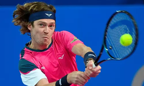 ஹாலே ஓபன் டென்னிஸ்: 2வது சுற்றில் ரூப்லெவ் அதிர்ச்சி தோல்வி